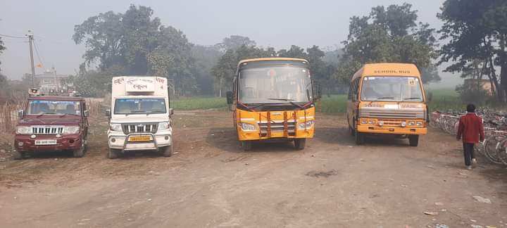 Subhash Public School, Private Vans
